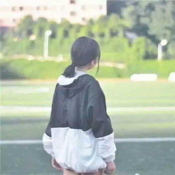 微信头像女生简单大方小