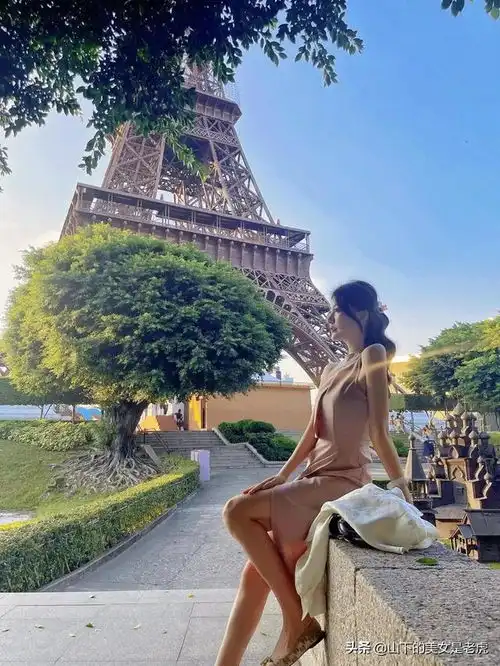  有气质的美女就是耐看