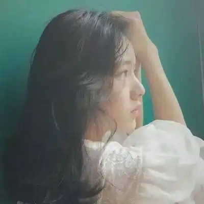原始qq头像女亲我