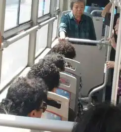  搞笑段子拔牙时如何搭讪漂亮女牙医