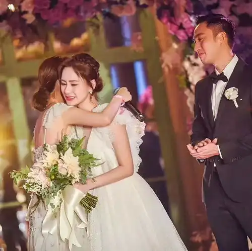  阿娇婚礼唯一伴娘是阿sa你是我的运气,也是我的勇气