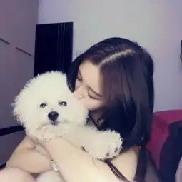 女生小狗头像超萌