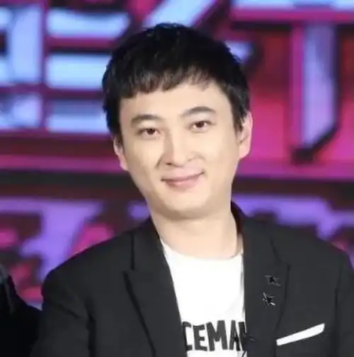  王思聪如何挽回人设呢孙一宁被曝一夜涨粉300万,成为一线网红