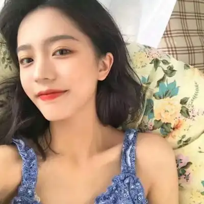 30岁女生微信头像简约气