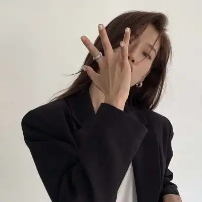  失恋博物馆爆火12条句子,虐到心碎,你看到第几条沉默了