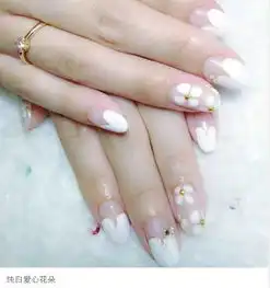  小清新法式美甲,美甲界的一股清流