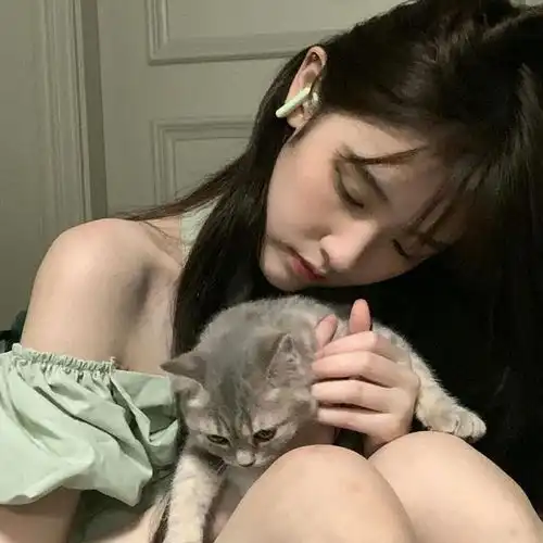  女头丨我笨笨的说不出太多情话