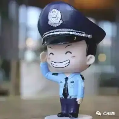 幸运草造型头像图片警察