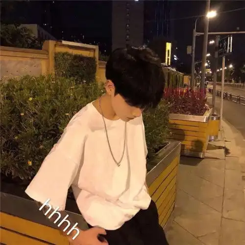  就喜欢男生嘴角微笑常留,冷酷头像男