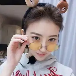  眼镜墨镜怎么挑显脸小2019年必选的这3款眼镜,谁戴谁好看