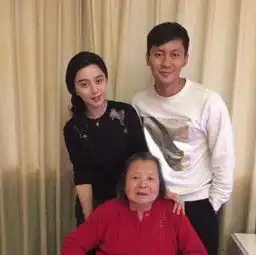  曝李晨求婚范冰冰揭秘范冰冰情史看完惊呆了
