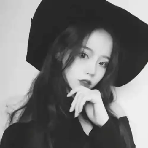  微信上很火很拽的句子,你喜欢浪没关系,别被淹死就行