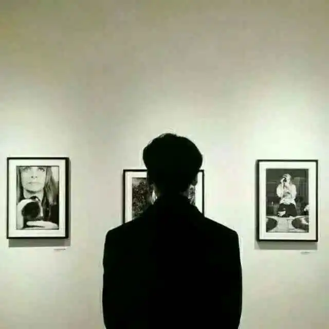  丑化国人讨好西方清华眯眯眼走秀惹怒全网,任正非评价一针见血