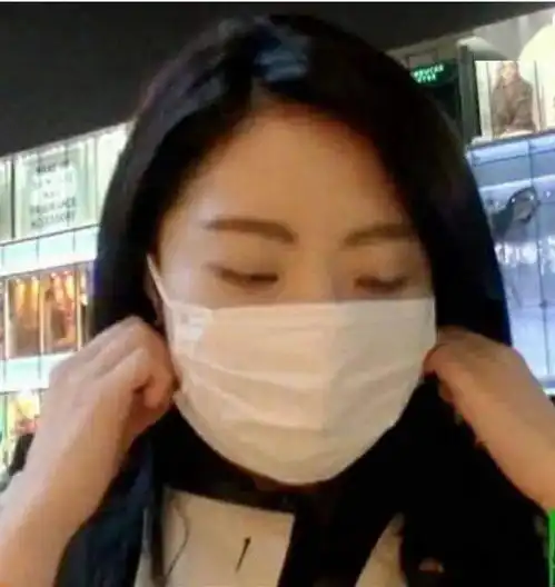  揭秘日本街头戴口罩女孩们的真面目