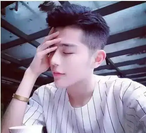 积极向上超级耐看的极简