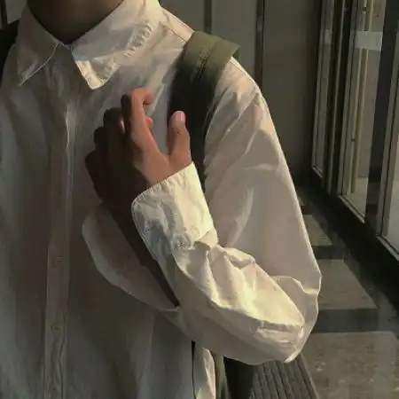  低调好看半身控男生头像不露脸潇洒又个性的