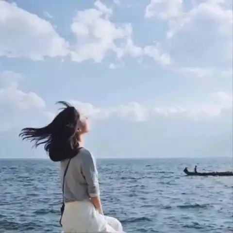  拖地不用一滴水简单一招,地板干净又耐脏,赶紧学学
